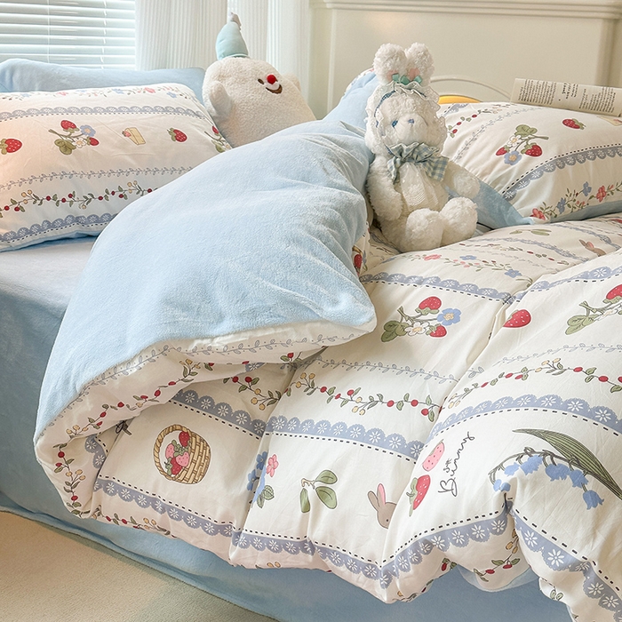 91家纺网 家纺一手货源 找家纺 昔可家纺 2023新款y2k卡通印花系列棉加绒四件套 蕾丝花边兔