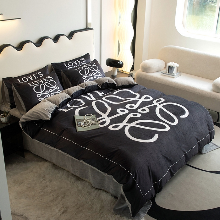 91家纺网 家纺一手货源 找家纺 摩卡 2024新款秋冬新品网红款婴儿绒毛四件套 至爱黑