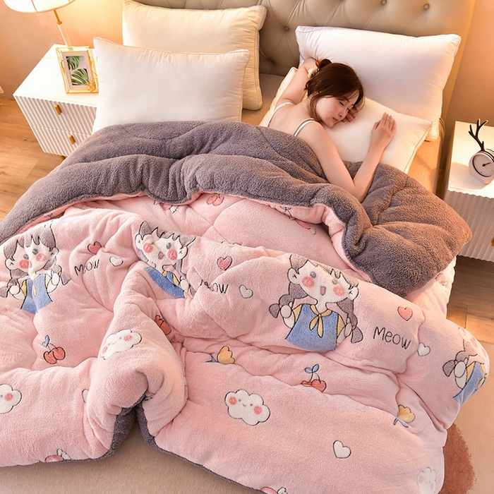 91家纺网 家纺一手货源 找家纺 金灵居 2025新款雪花绒羊羔绒冬被子被芯春秋被 樱桃女孩