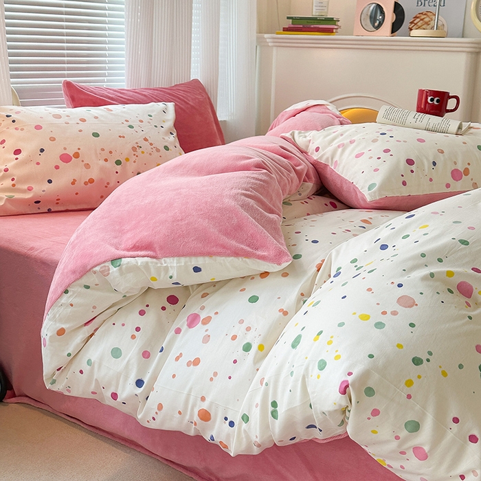 91家纺网 家纺一手货源 找家纺 昔可家纺 2023新款y2k卡通印花系列棉加绒四件套 彩色泼墨