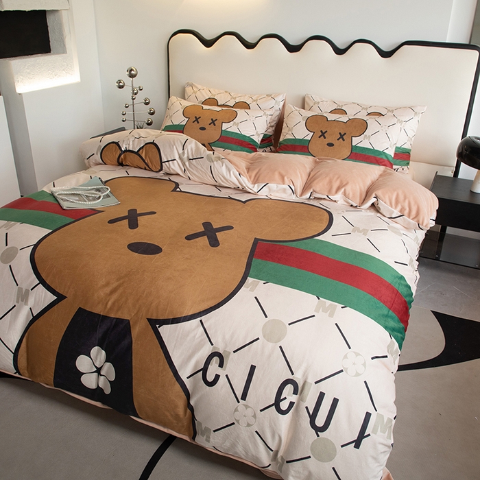 91家纺网 家纺一手货源 找家纺 摩卡 2024新款秋冬新品网红款婴儿绒毛四件套 奇奇熊