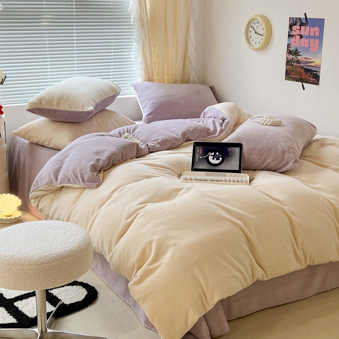 91家纺网 家纺一手货源 找家纺 昔可家纺 2023新款奶油纯色系列双拼牛奶绒四件套 奶缇米紫