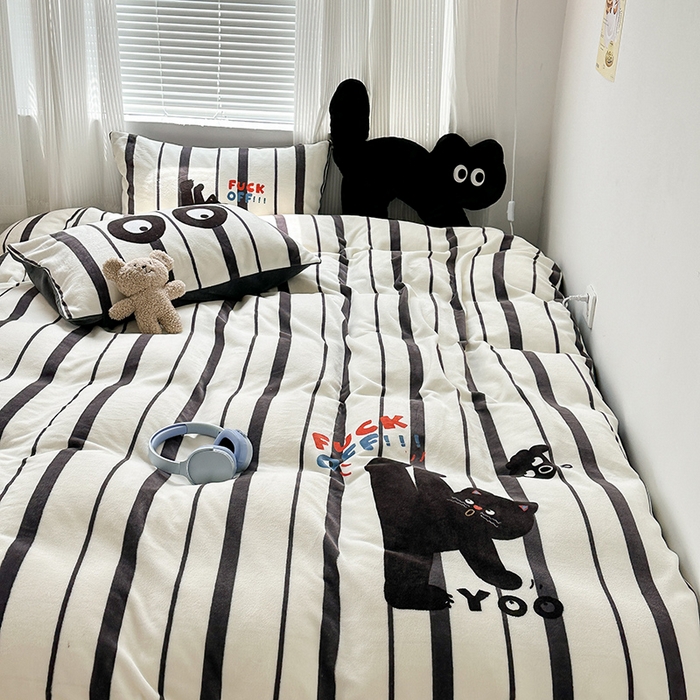 91家纺网 家纺一手货源 找家纺 昔可家纺 2023新款大版数码印花保暖牛奶绒四件套 功夫黑猫