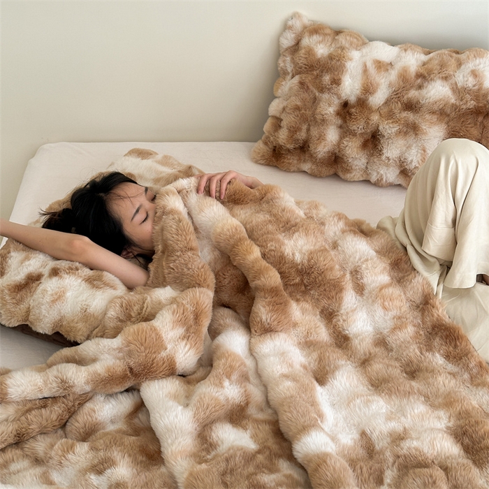 91家纺网 家纺一手货源 找家纺 云上 2023新款秋冬托斯卡纳大泡泡仿皮草毯 托斯卡纳-米棕