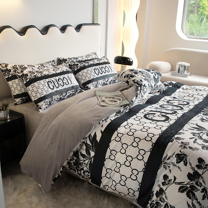 91家纺网 家纺一手货源 找家纺 摩卡 2024新款秋冬新品网红款婴儿绒毛四件套 绮丽复古