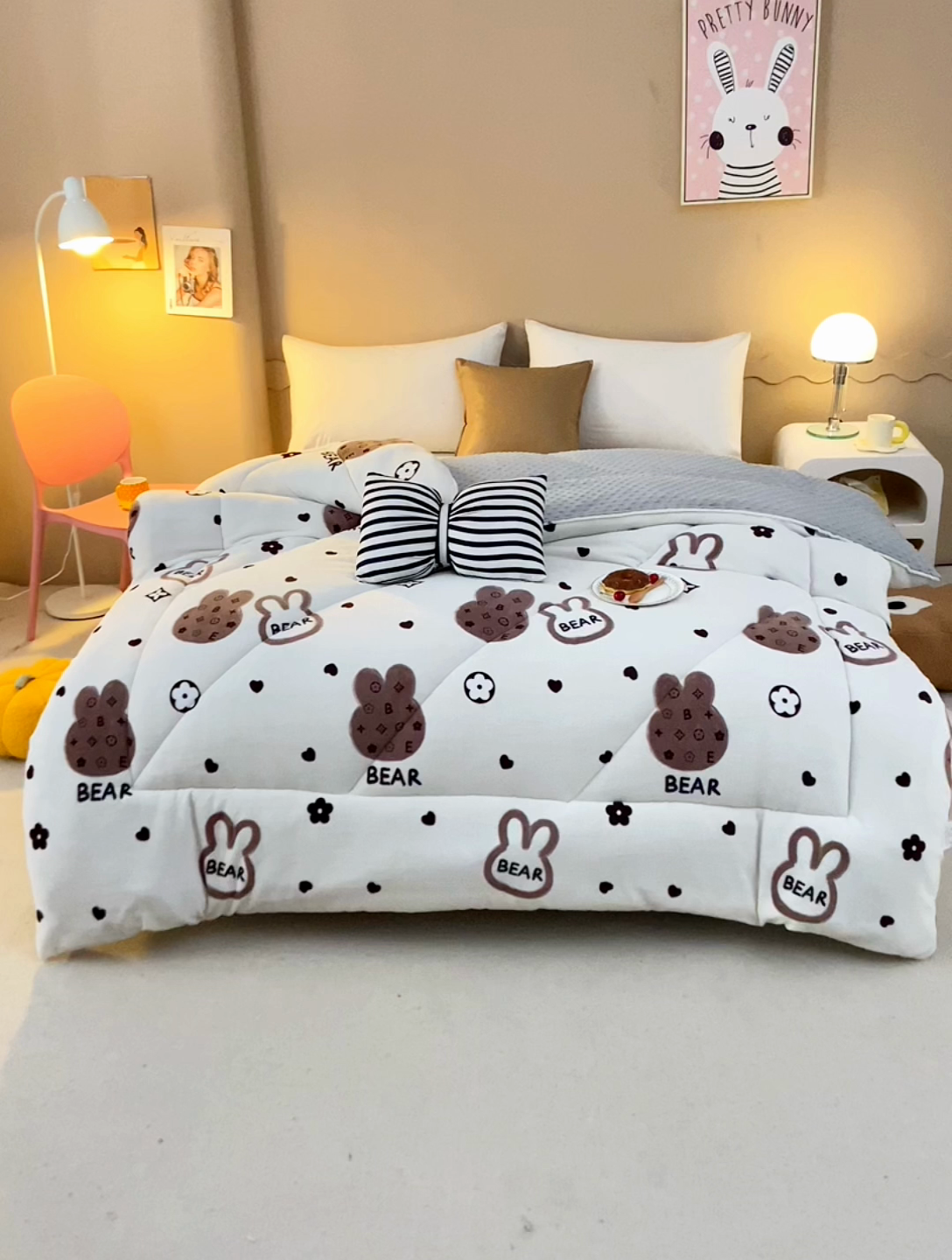 91家纺网 家纺一手货源 找家纺 梦初语 2023新款A类双面牛奶绒豆豆被冬被芯被子春秋被 路易兔