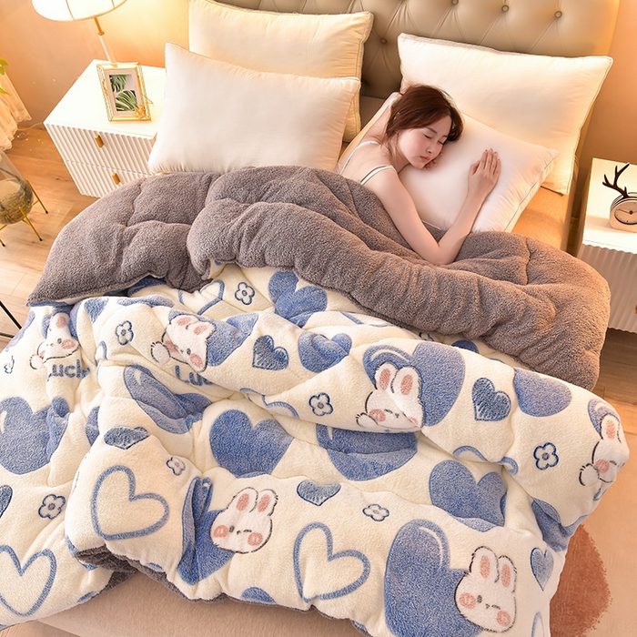 91家纺网 家纺一手货源 找家纺 金灵居 2025新款雪花绒羊羔绒冬被子被芯春秋被 爱心满满