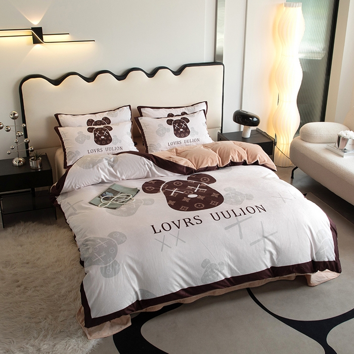 91家纺网 家纺一手货源 找家纺 摩卡 2024新款秋冬新品网红款婴儿绒毛四件套 熊头咖