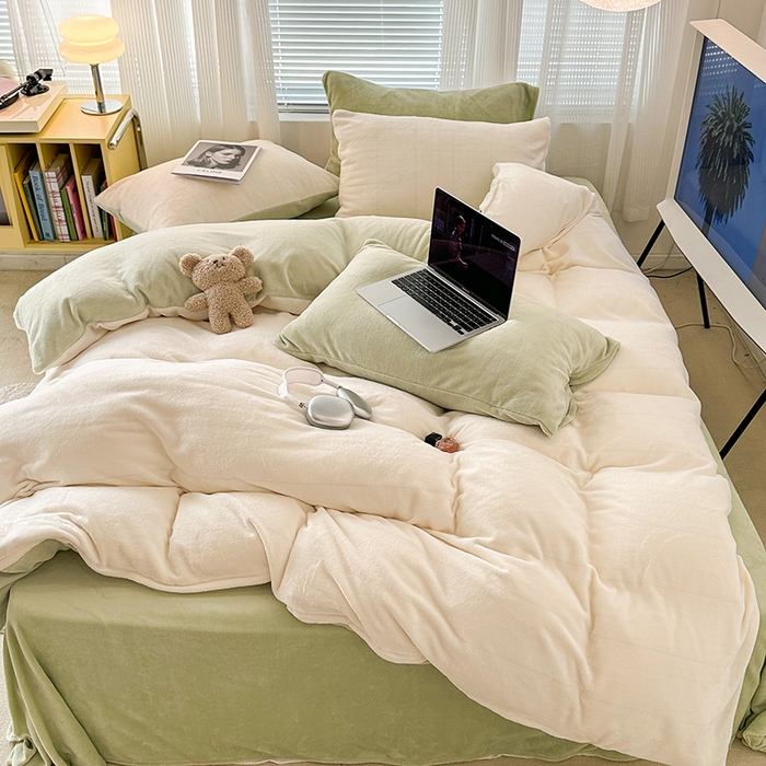 91家纺网 家纺一手货源 找家纺 昔可家纺2023新款奶油纯色系列双拼牛奶绒四件套 茉莉奶绿