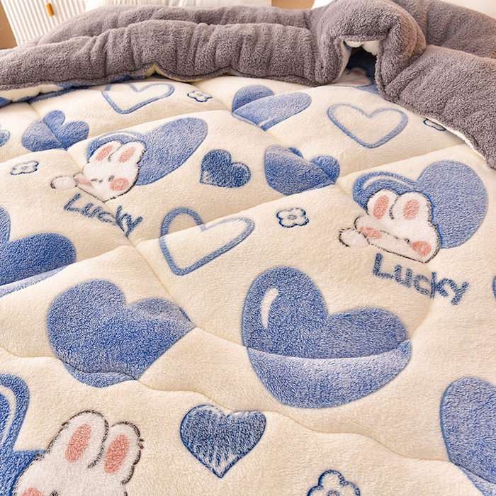 91家纺网 家纺一手货源 找家纺 金灵居 2025新款雪花绒羊羔绒冬被子被芯春秋被 爱心满满