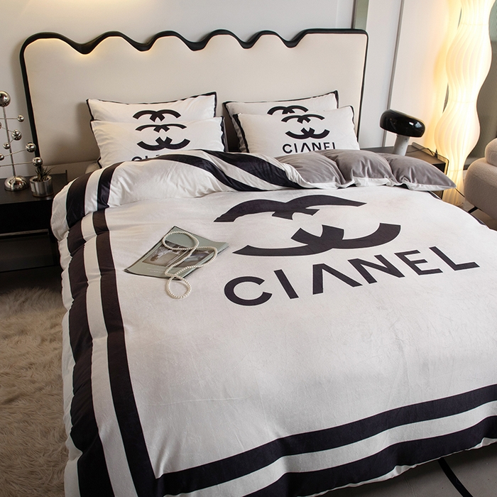 91家纺网 家纺一手货源 找家纺 摩卡 2024新款秋冬新品网红款婴儿绒毛四件套 可可白