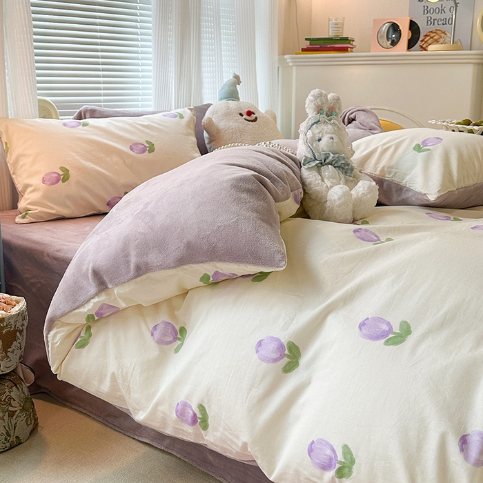 91家纺网 家纺一手货源 找家纺 昔可家纺 2023新款y2k卡通印花系列棉加绒四件套 紫色郁金香