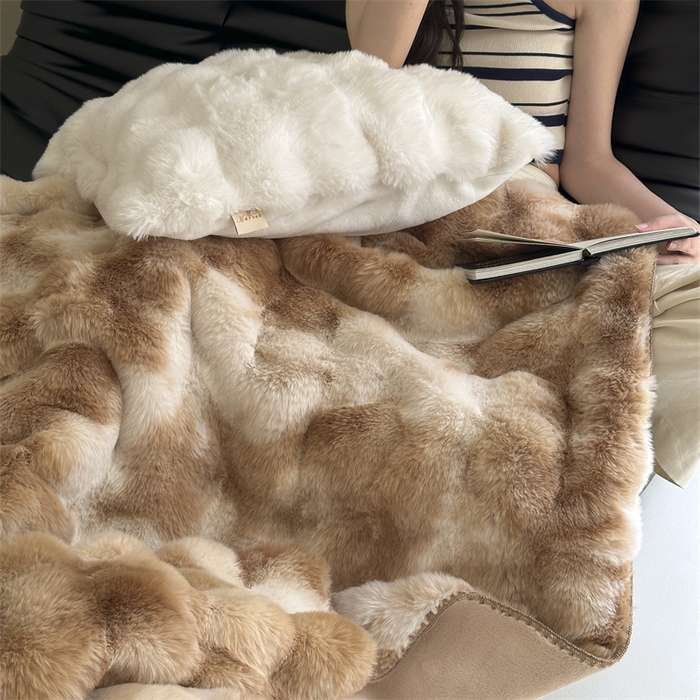 91家纺网 家纺一手货源 找家纺 云上 2023新款秋冬托斯卡纳大泡泡仿皮草毯 托斯卡纳-米棕