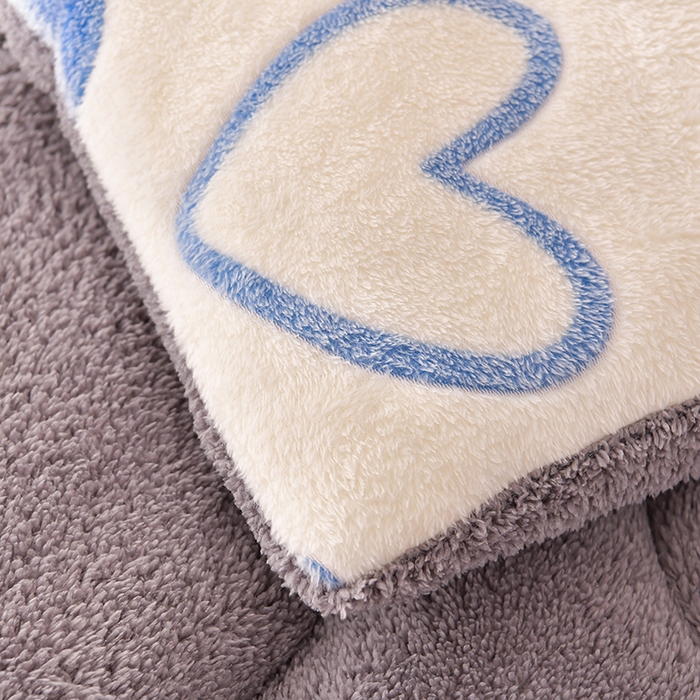 91家纺网 家纺一手货源 找家纺 金灵居 2025新款雪花绒羊羔绒冬被子被芯春秋被 爱心满满