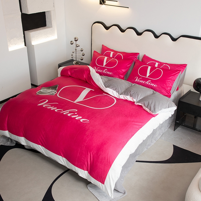 91家纺网 家纺一手货源 找家纺 摩卡 2024新款秋冬新品网红款婴儿绒毛四件套 芭比伦