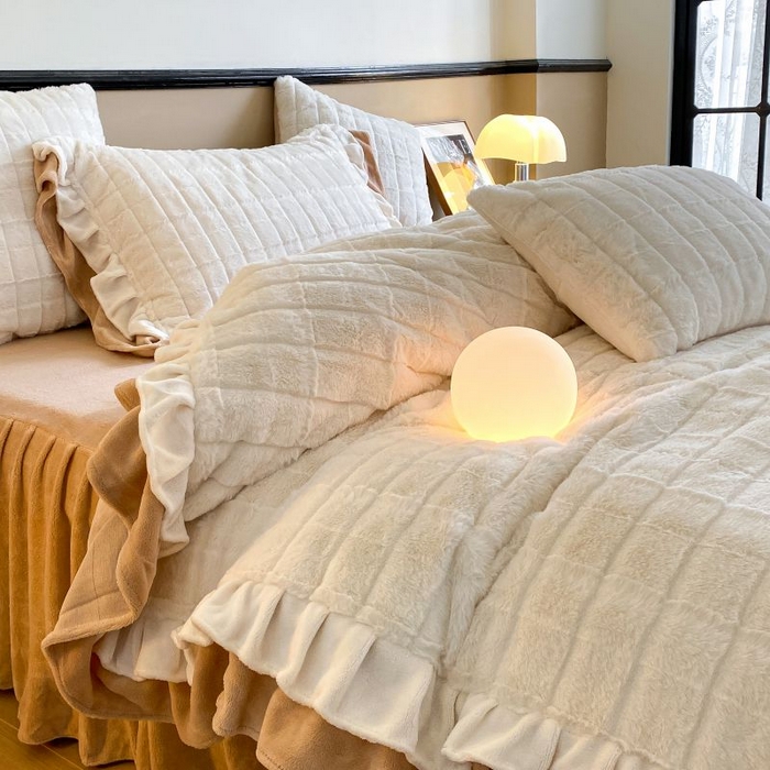 91家纺网 家纺一手货源 找家纺 金麦家纺 2023新款皮草级兔兔绒四件套 黛美娜-奶昔白