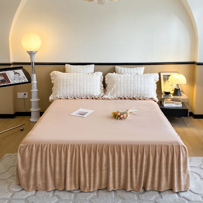 91家纺网 家纺一手货源 找家纺 金麦家纺 2023新款皮草级兔兔绒四件套 黛美娜-奶昔白