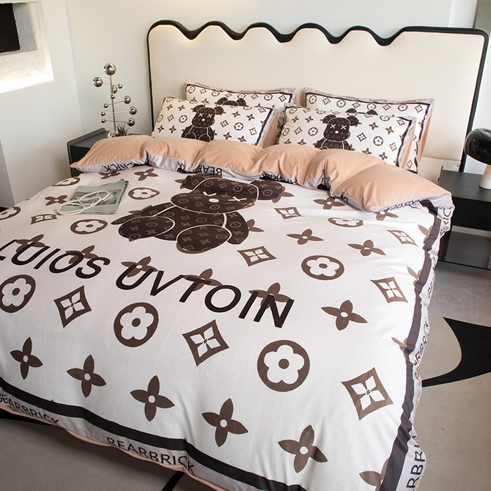 91家纺网 家纺一手货源 找家纺 摩卡 2024新款秋冬新品网红款婴儿绒毛四件套 熊仔咖