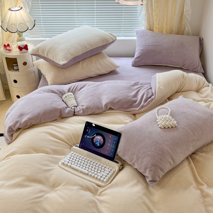 91家纺网 家纺一手货源 找家纺 昔可家纺2023新款奶油纯色系列双拼牛奶绒四件套 奶缇米紫