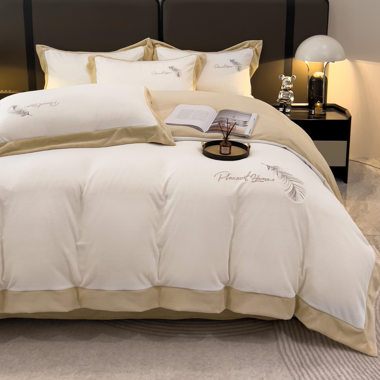 91家纺网 家纺一手货源 找家纺 露梦 2025新款加厚保暖牛奶绒刺绣款四件套-轻羽（风格一） 轻羽-贝壳白