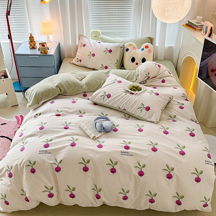 91家纺网 家纺一手货源 找家纺 昔可家纺 2023新款y2k卡通印花系列棉加绒四件套 紫萝卜