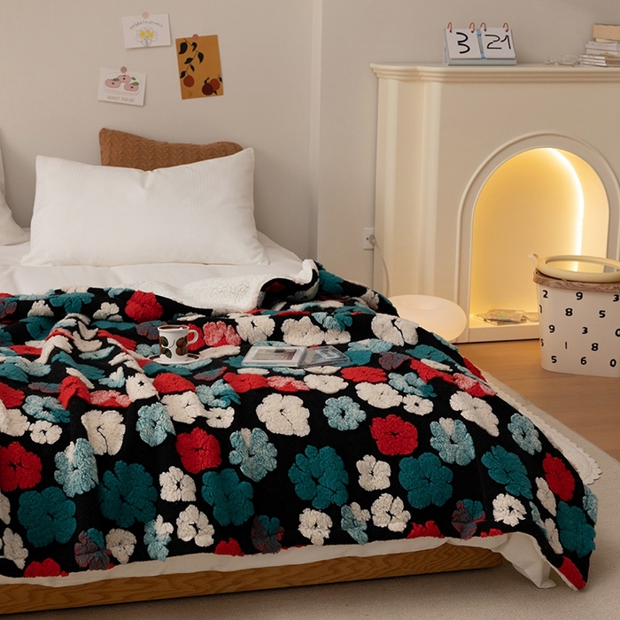 91家纺网 家纺一手货源 找家纺 萝莉家纺 2023新款韩国订货热销款羊毛绒毯 提花绿色