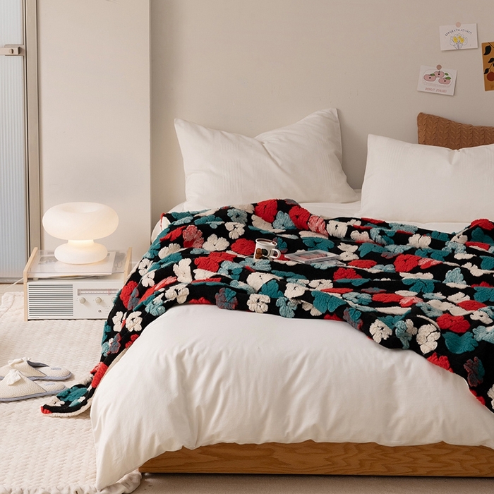 91家纺网 家纺一手货源 找家纺 萝莉家纺 2023新款韩国订货热销款羊毛绒毯 提花绿色