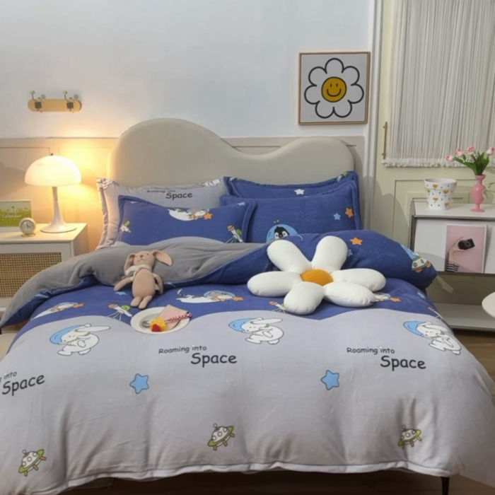 91家纺网 家纺一手货源 找家纺 甜之梦家纺 2025新款印花牛奶绒单品四件套 猫星球