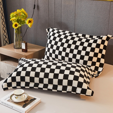 91家纺网 家纺一手货源 找家纺 （总）梦精灵家纺 2025新款软糯舒适牛奶绒印花单品-单枕套