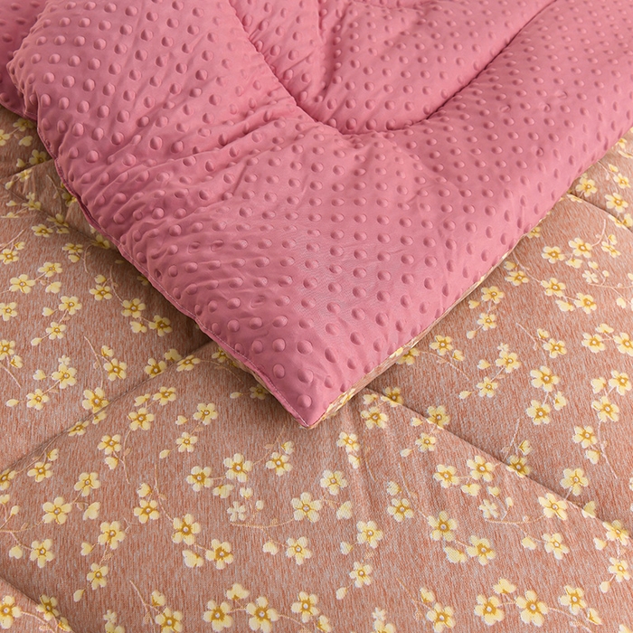 91家纺网 家纺一手货源 找家纺 苏迪 2025新款水洗纱豆豆被子保暖被芯加厚冬被 豆豆被-夜雨花梦