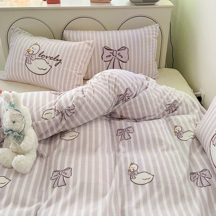 91家纺网 家纺一手货源 找家纺 （总）昔可家纺 2023新款大版印花枕套牛奶绒系列四件套