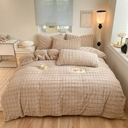 91家纺网 家纺一手货源 找家纺 妖妖家纺 2023兔毛四件套-小玫瑰小格子 浅卡其