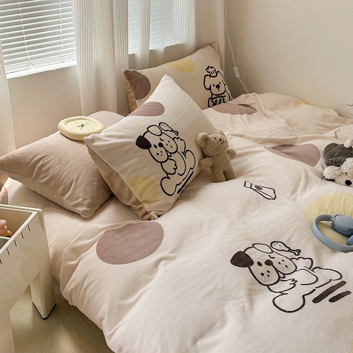 91家纺网 家纺一手货源 找家纺 昔可家纺 2023新款大版数码印花保暖牛奶绒四件套 狗狗厨师