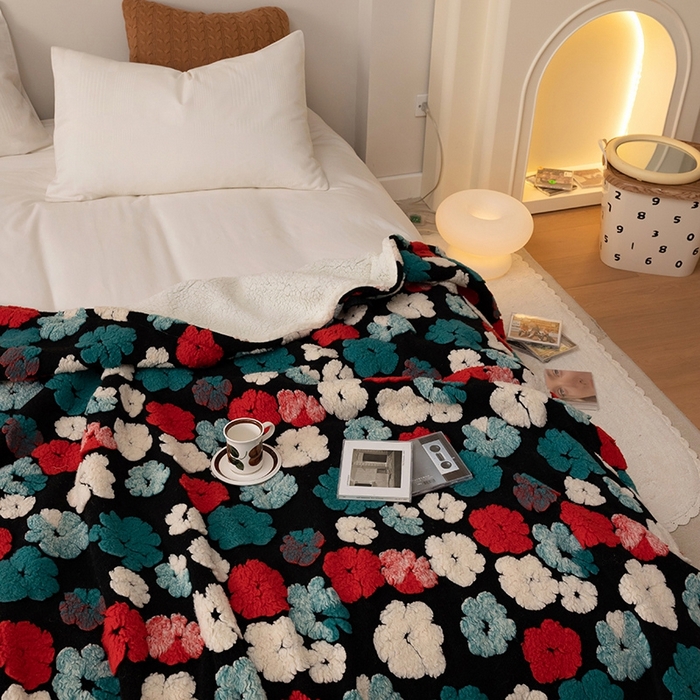 91家纺网 家纺一手货源 找家纺 萝莉家纺 2023新款韩国订货热销款羊毛绒毯 提花绿色