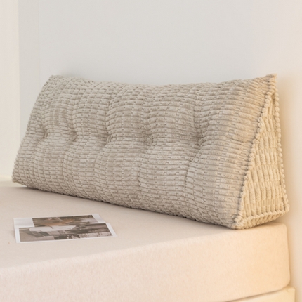 91家纺网 家纺一手货源 找家纺 （总）碧尔家居 2025新款加厚柔软玉米绒可拆卸三角靠枕靠垫-大胖条