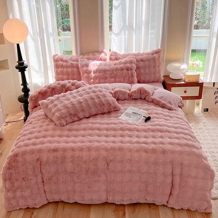 91家纺网 家纺一手货源 找家纺 妖妖 2023新款兔毛牛奶绒四件套-泡芙 泡芙-珊瑚粉