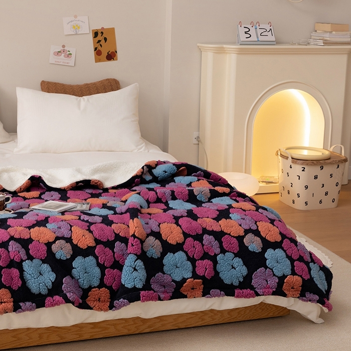 91家纺网 家纺一手货源 找家纺 萝莉家纺 2023新款韩国订货热销款羊毛绒毯 提花紫色