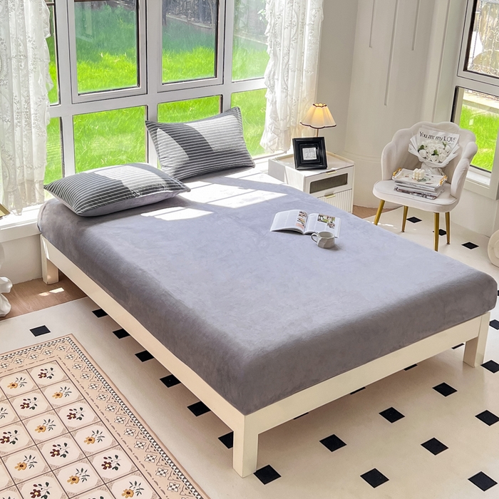 91家纺网 家纺一手货源 找家纺 柠萌家居 2023新款全棉色织水洗棉加牛奶绒四件套全棉拼牛奶绒 棉+绒-中条纹深灰