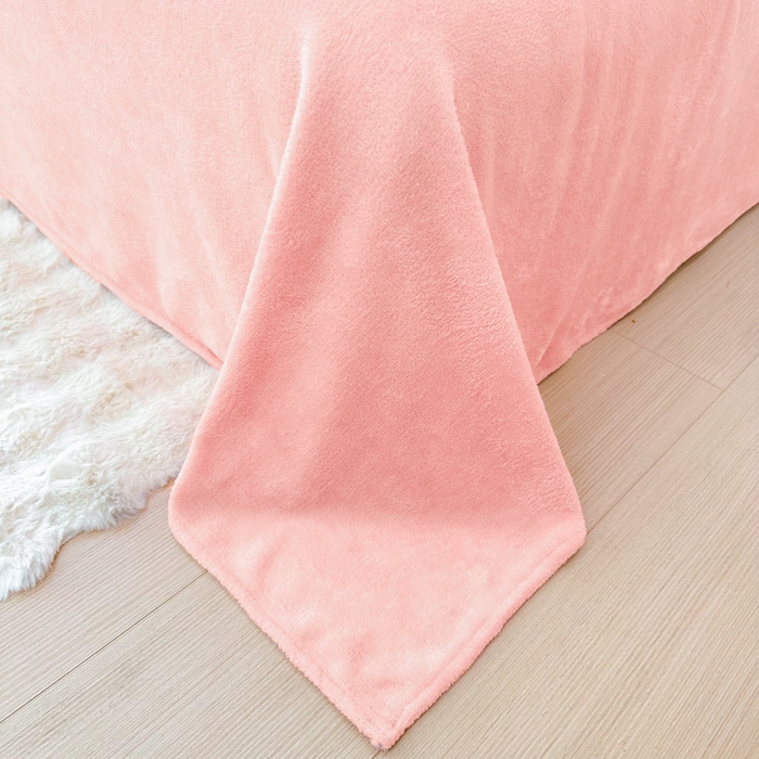 91家纺网 家纺一手货源 找家纺 美莱 2023爆款雪花绒四件套法莱绒牛奶绒被套量大价格优惠 草莓熊