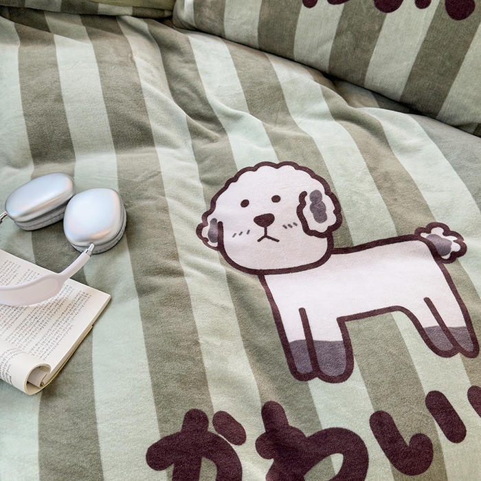 91家纺网 家纺一手货源 找家纺 昔可家纺 2023新款大版数码印花保暖牛奶绒四件套 羊咩咩