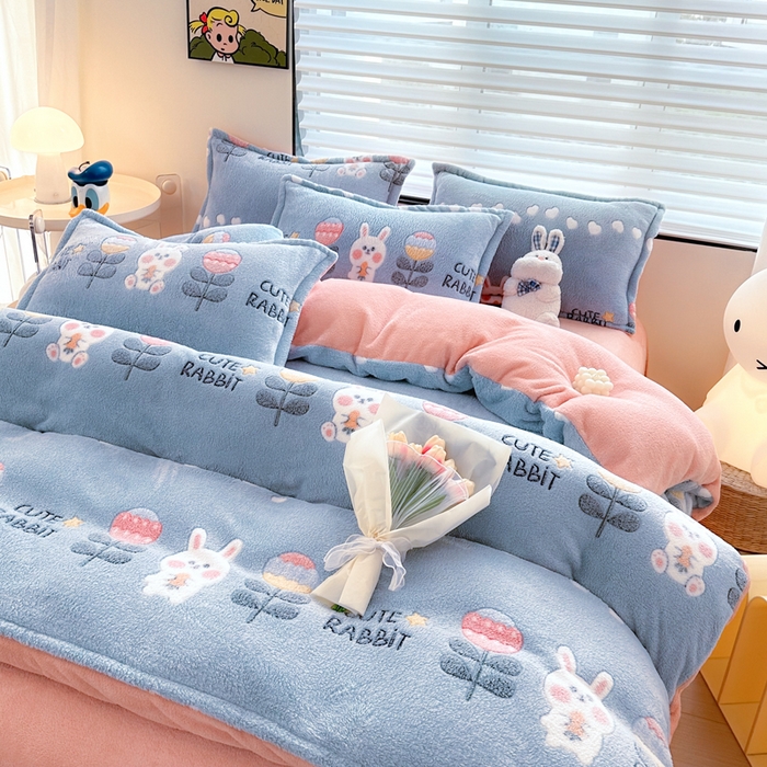 91家纺网 家纺一手货源 找家纺 美莱 2023爆款雪花绒四件套法莱绒牛奶绒被套量大价格优惠 蓝兔兔