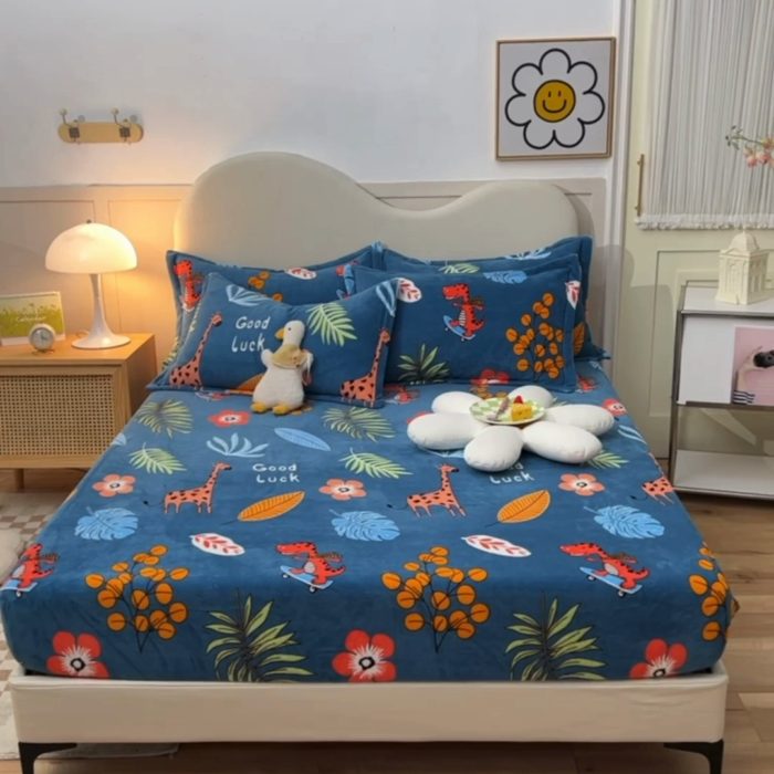 91家纺网 家纺一手货源 找家纺 甜之梦 2025新款印花牛奶绒单品床笠可定制任何尺寸（可接异型缺角）动物乐园