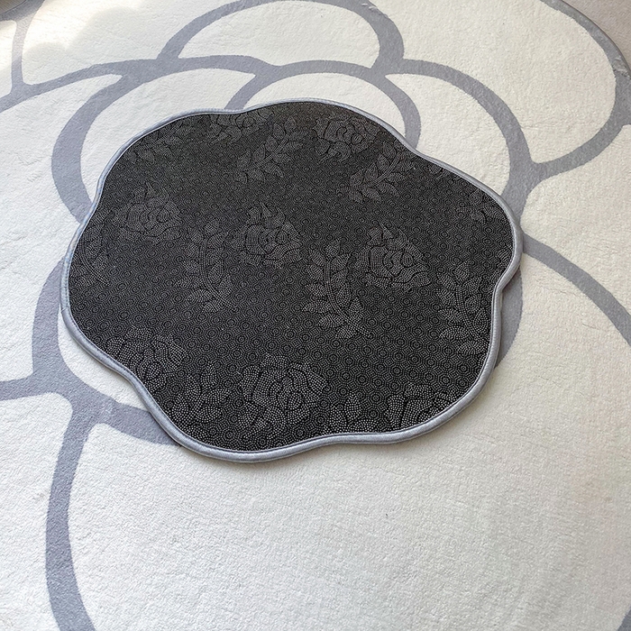 91家纺网 家纺一手货源 找家纺 （总）爵仕家纺 2023新款仿羊绒山茶花地毯地垫