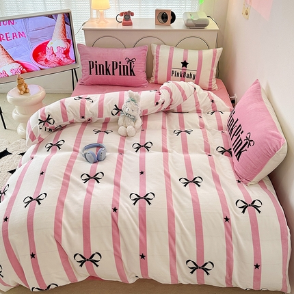 昔可家纺 2023新款大版印花枕套牛奶绒系列四件套 粉条星星蝴蝶结