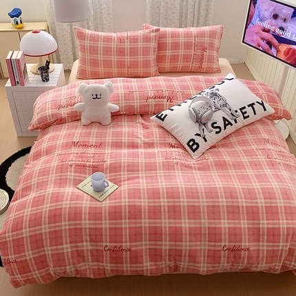 桃子家居 2023新款ins简约时尚奶油格子北欧极简加厚牛奶绒四件套 冰淇淋格粉