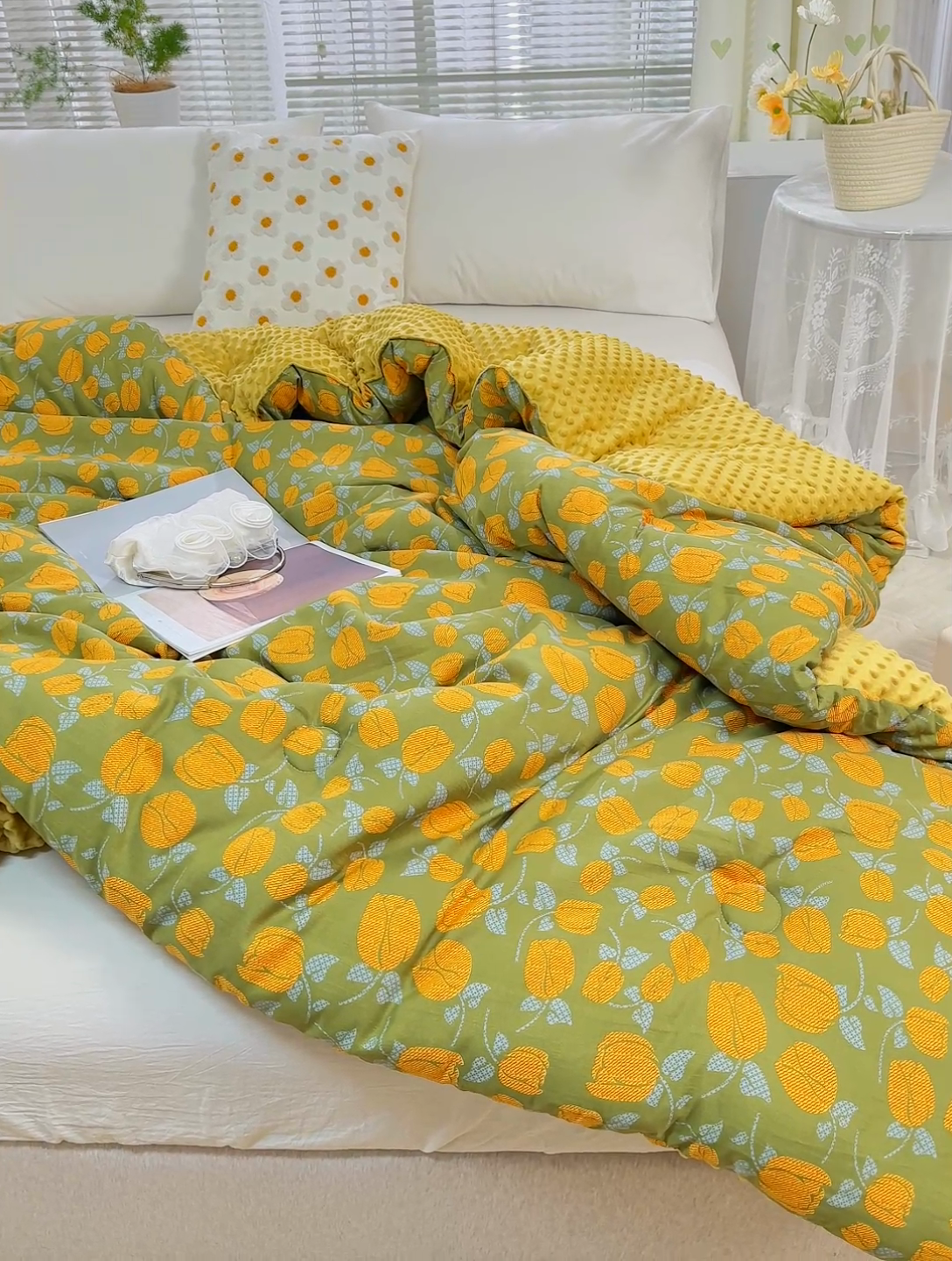 91家纺网 家纺一手货源 找家纺 爱宝被业 2025新款棉麻双层纱豆豆绒被芯 秋日