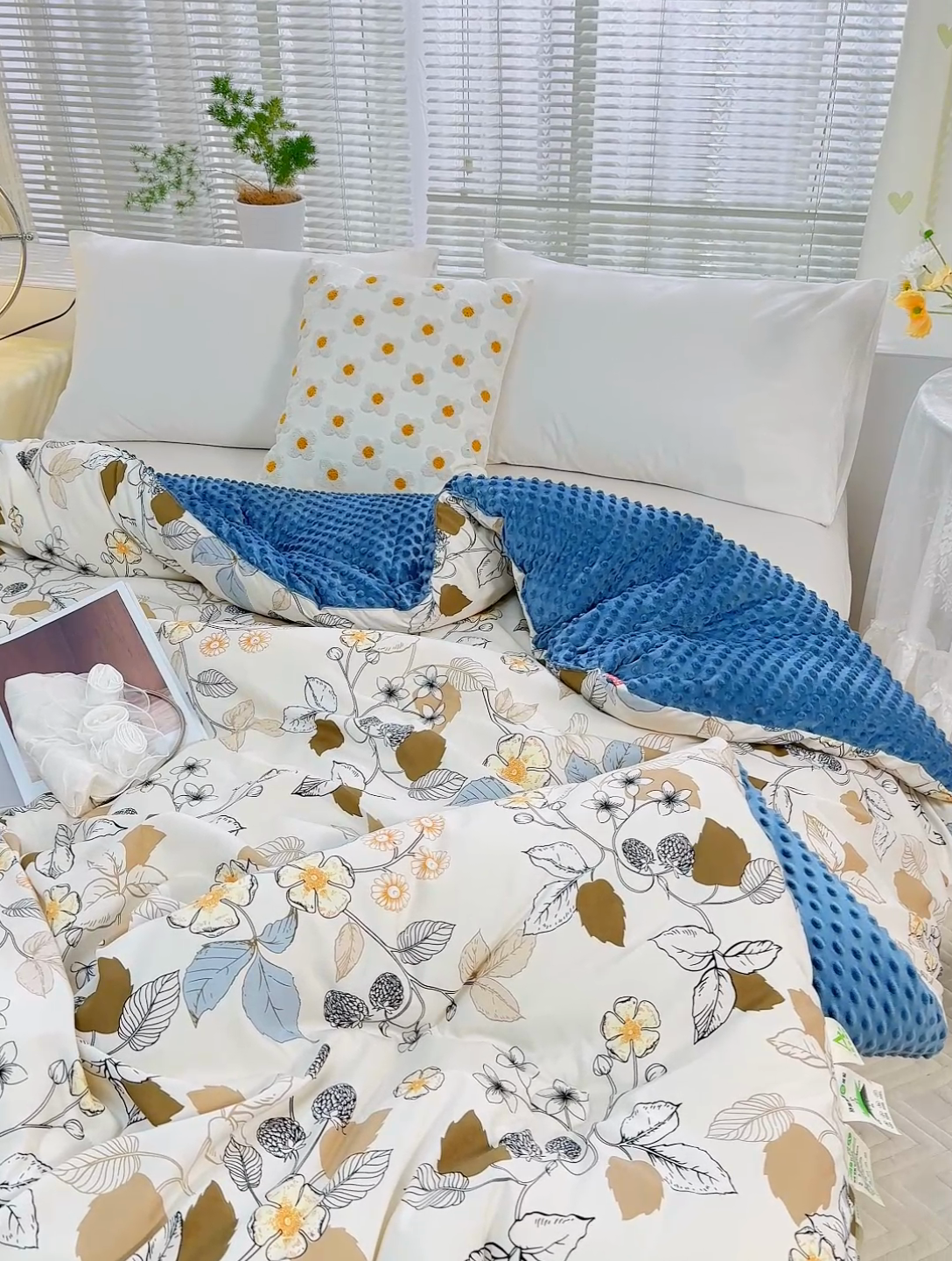 91家纺网 家纺一手货源 找家纺 爱宝被业 2025新款棉麻双层纱豆豆绒被芯 叶涧