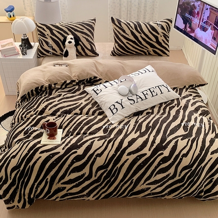 桃子家居 2023新款ins简约时尚奶油格子北欧极简加厚牛奶绒四件套 斑马纹