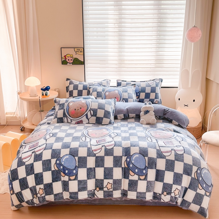 91家纺网 家纺一手货源 找家纺 美莱 2023爆款雪花绒四件套法莱绒牛奶绒被套量大价格优惠 太空熊