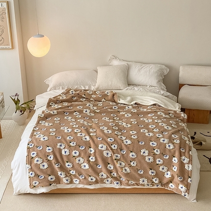 91家纺网 家纺一手货源 找家纺 （总）萝莉家纺 2023新款韩国订货热销款羊毛绒毯